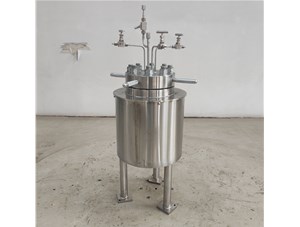 2L高溫高壓不銹鋼儲(chǔ)罐已完工發(fā)往榆林